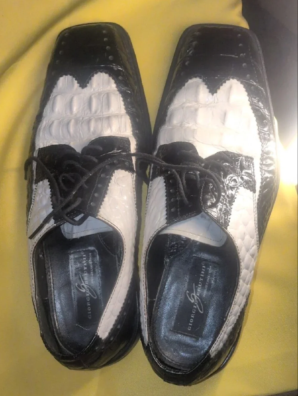 Vintage Giorgio Brutini Black & White Men's Two-Tone Wingtip Dress Shoes